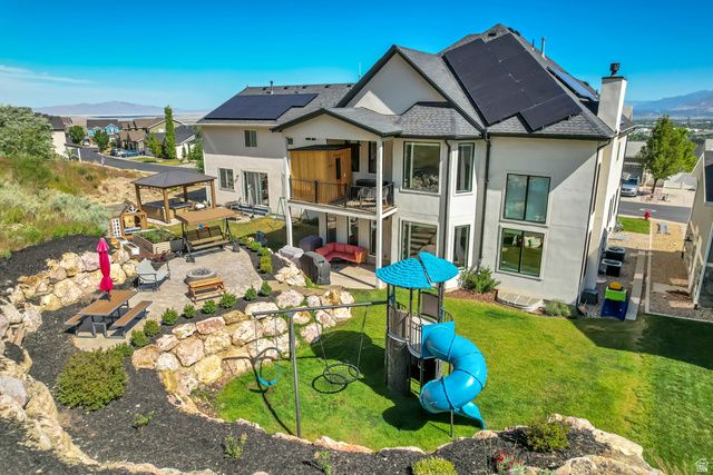 230 E VISTA WAY, North Salt Lake, UT 84054