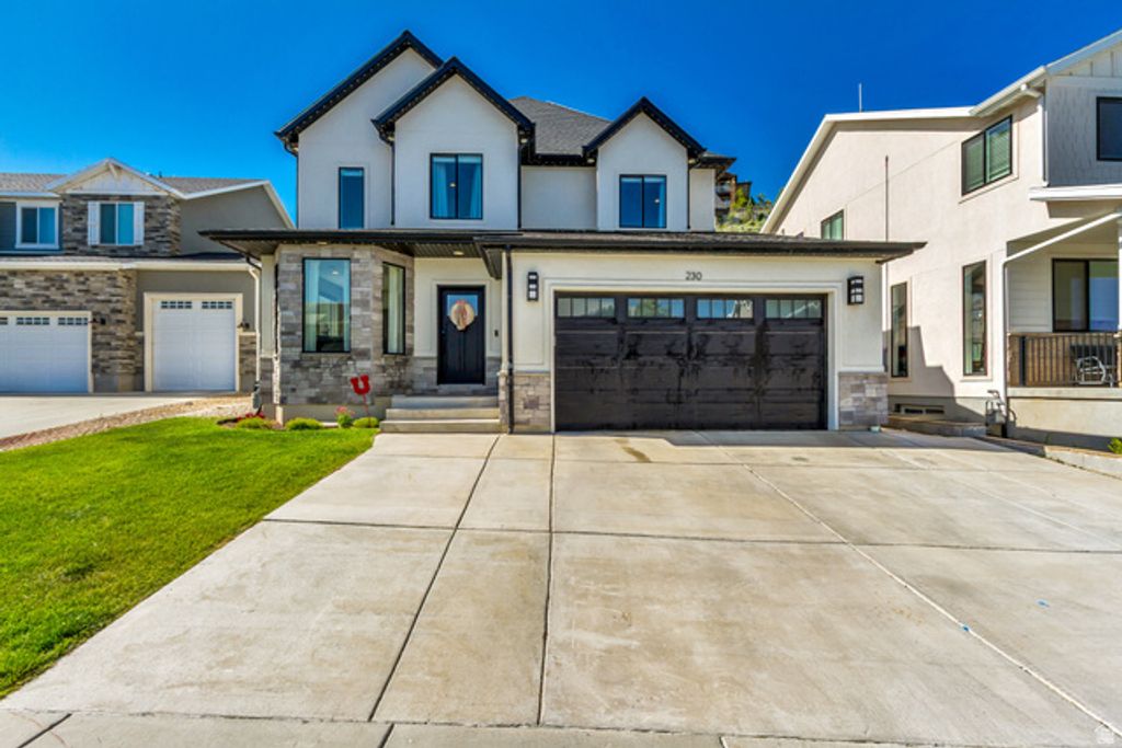 230 E VISTA WAY, North Salt Lake, UT 84054