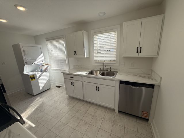 15 Maple St, Clarksville, TN 37042