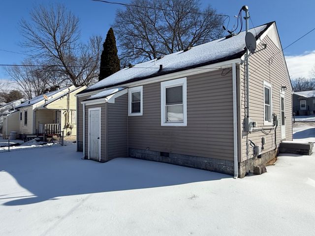 15 Maple St, Clarksville, TN 37042