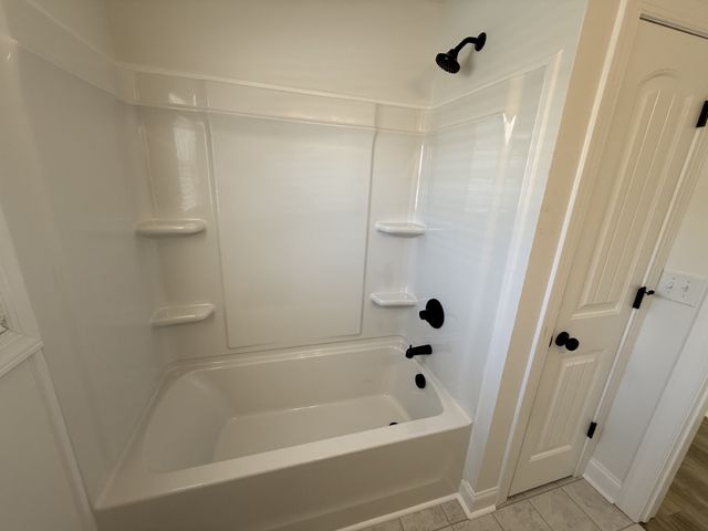 15 Maple St, Clarksville, TN 37042