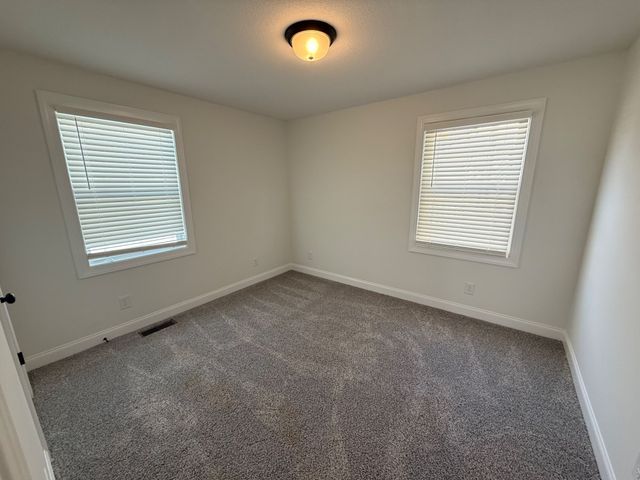 15 Maple St, Clarksville, TN 37042