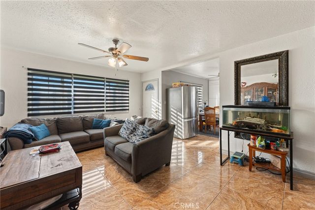 7827 Golondrina, San Bernardino, CA 92410