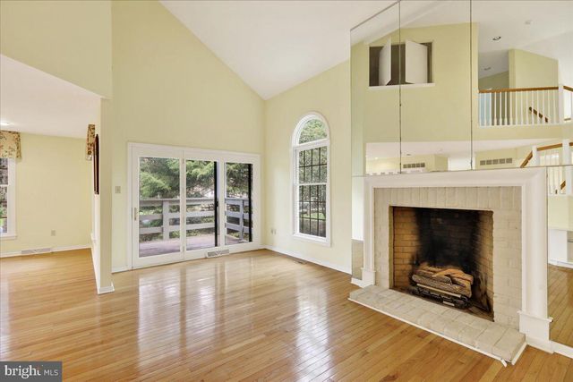 1914 MEADOW LN, Wyomissing, PA 19610
