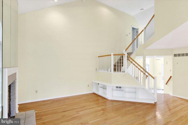 1914 MEADOW LN, Wyomissing, PA 19610