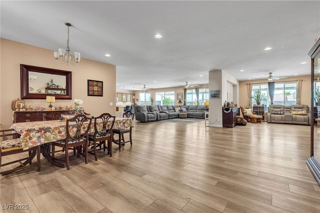 9511 Star Vista Court, Las Vegas, NV 89149