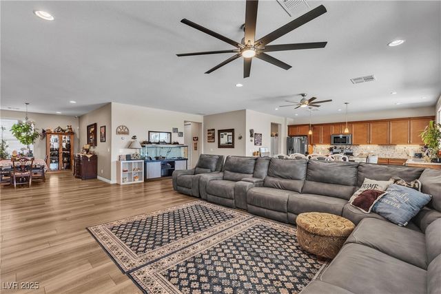 9511 Star Vista Court, Las Vegas, NV 89149