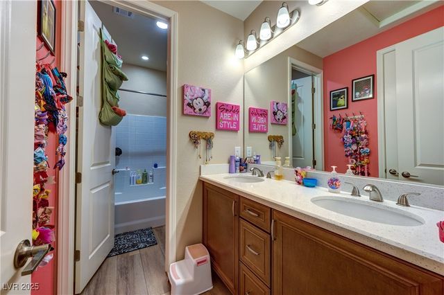 9511 Star Vista Court, Las Vegas, NV 89149