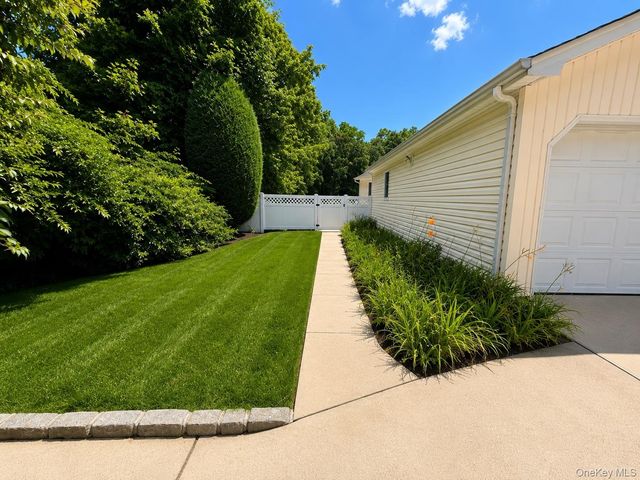 8 Penn Drive, Dix Hills, NY 11746