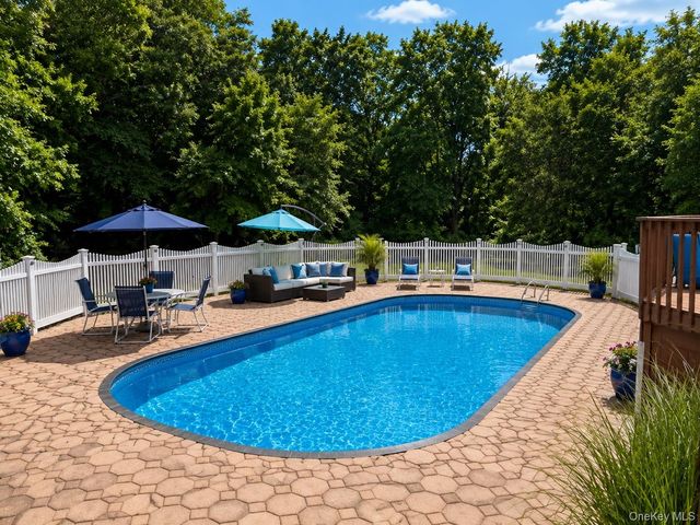 8 Penn Drive, Dix Hills, NY 11746
