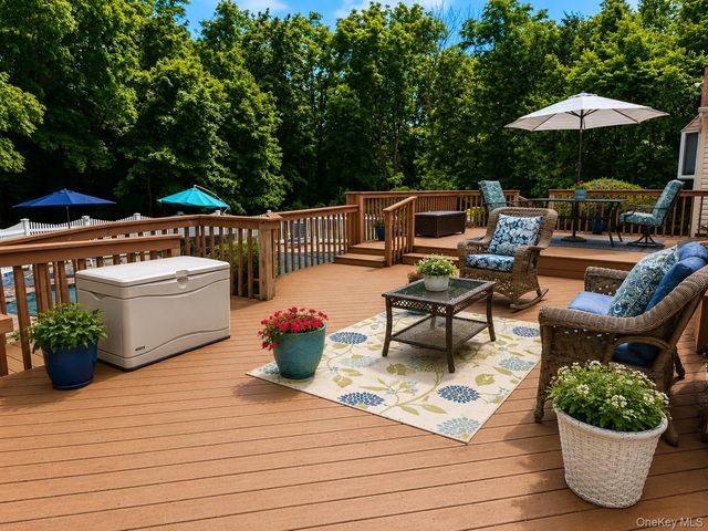 8 Penn Drive, Dix Hills, NY 11746