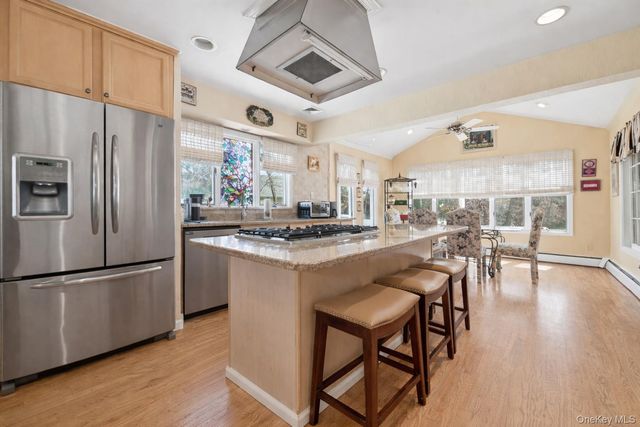 8 Penn Drive, Dix Hills, NY 11746