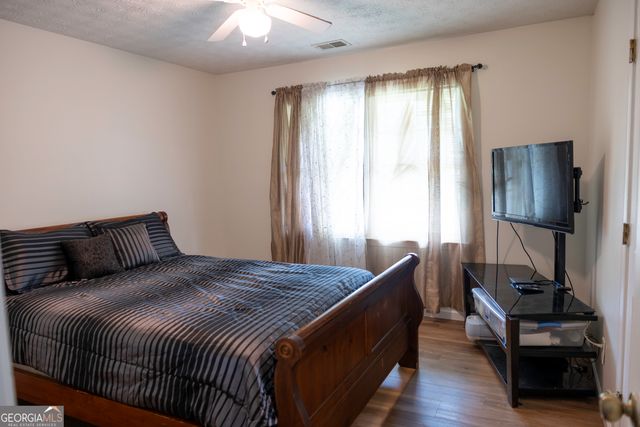 4311 SE Derbyshire Trace SE, Conyers, GA 30094