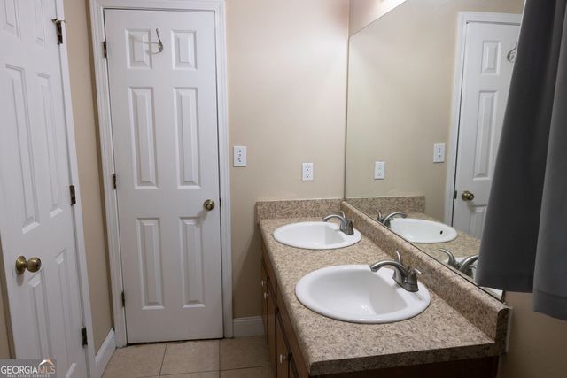 4311 SE Derbyshire Trace SE, Conyers, GA 30094