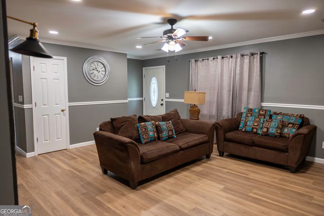 4311 SE Derbyshire Trace SE, Conyers, GA 30094