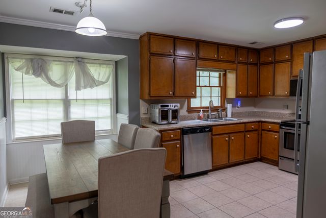 4311 SE Derbyshire Trace SE, Conyers, GA 30094