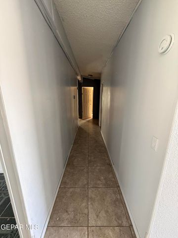 924 Sheryl Circle, Socorro, TX 79927