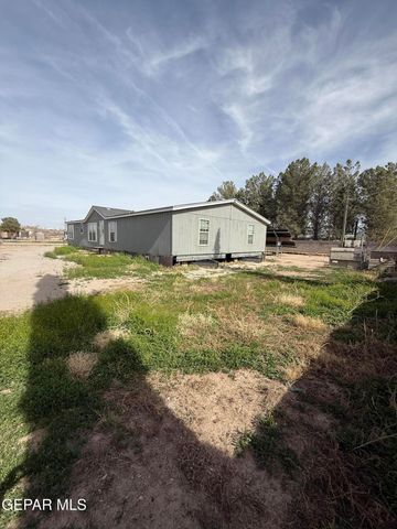 924 Sheryl Circle, Socorro, TX 79927