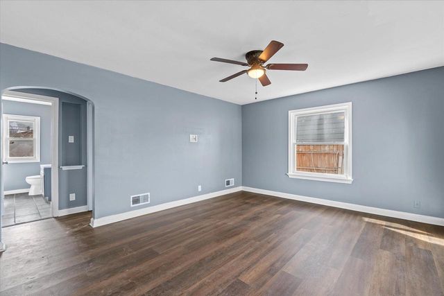 2342 73rd STREET, West Allis, WI 53219