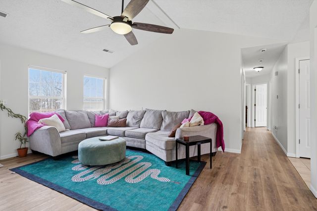 2805 SHINGO CT, Columbia, MO 65202