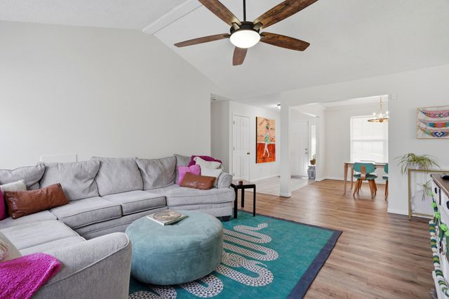 2805 SHINGO CT, Columbia, MO 65202