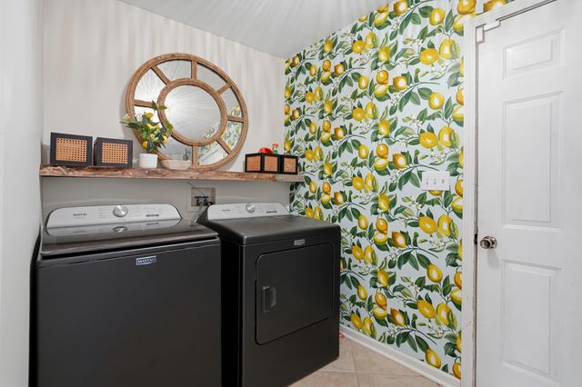 2805 SHINGO CT, Columbia, MO 65202