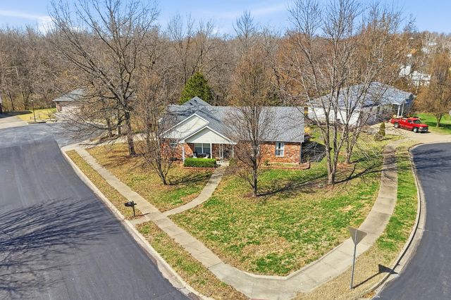 2805 SHINGO CT, Columbia, MO 65202