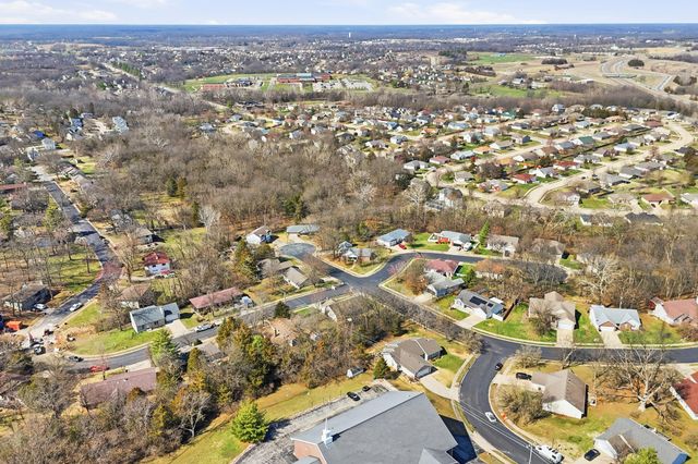 2805 SHINGO CT, Columbia, MO 65202