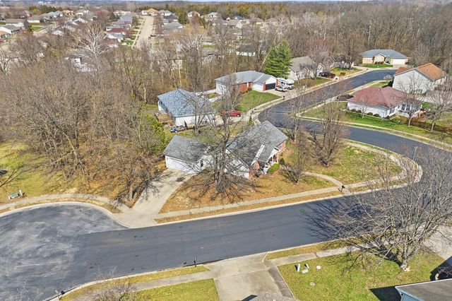 2805 SHINGO CT, Columbia, MO 65202