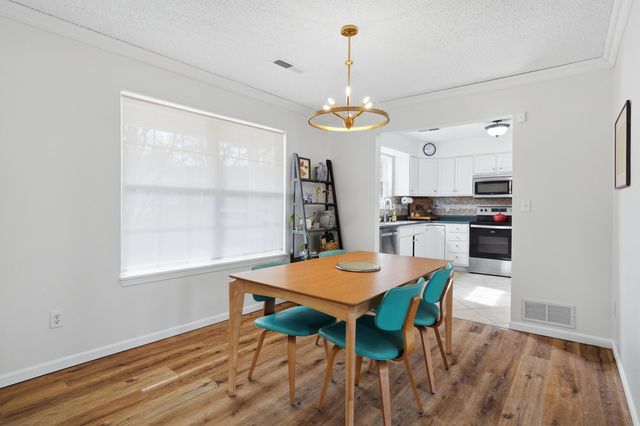 2805 SHINGO CT, Columbia, MO 65202