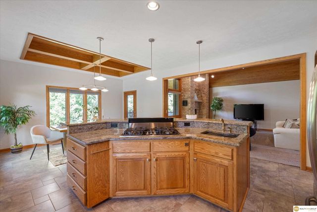 323 N 200 Street, Omaha, NE 68022