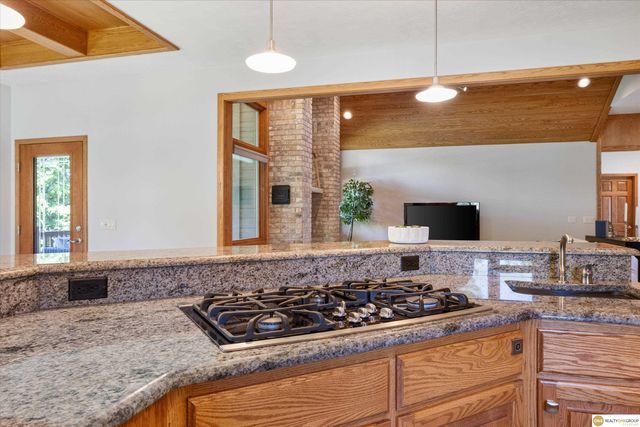 323 N 200 Street, Omaha, NE 68022