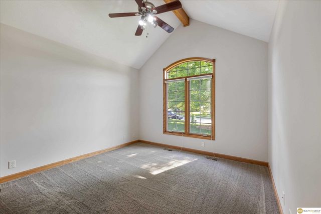 323 N 200 Street, Omaha, NE 68022