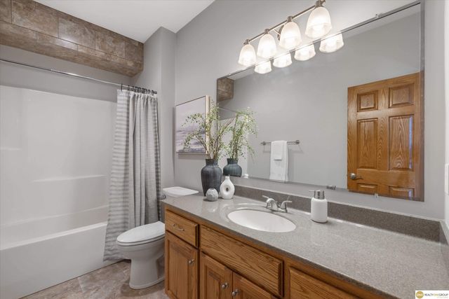 323 N 200 Street, Omaha, NE 68022