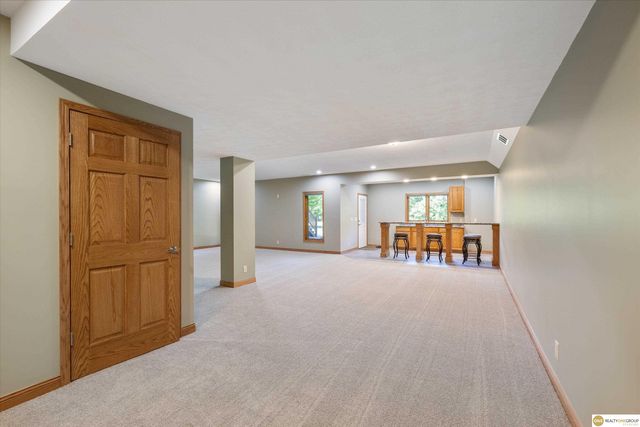 323 N 200 Street, Omaha, NE 68022