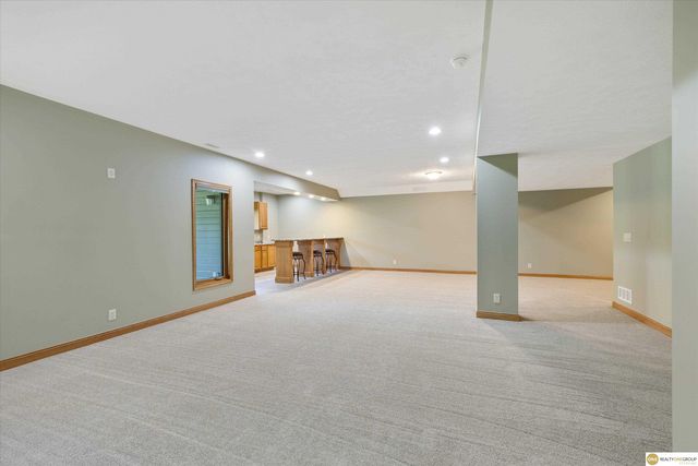 323 N 200 Street, Omaha, NE 68022