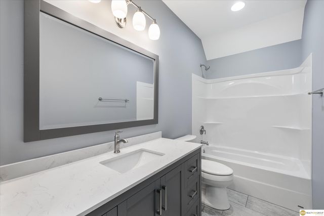 323 N 200 Street, Omaha, NE 68022