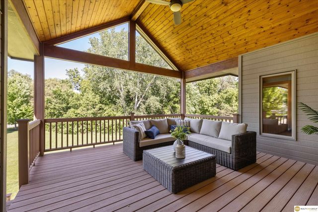 323 N 200 Street, Omaha, NE 68022