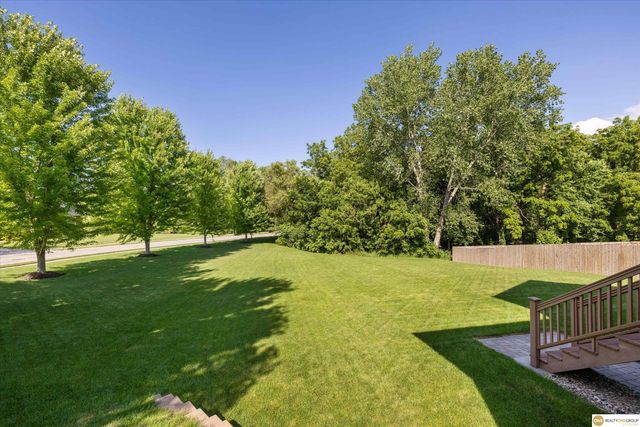 323 N 200 Street, Omaha, NE 68022
