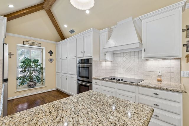 7118 Winedale Drive, Dallas, TX 75231