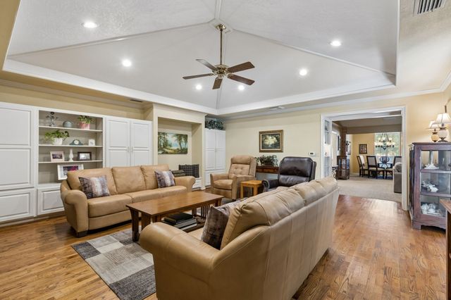 7118 Winedale Drive, Dallas, TX 75231