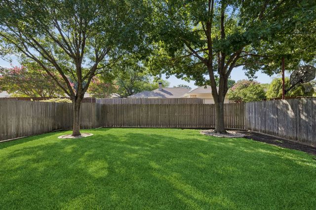 7118 Winedale Drive, Dallas, TX 75231