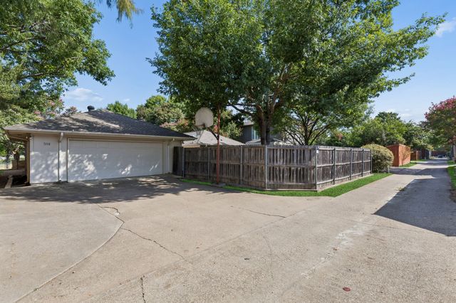 7118 Winedale Drive, Dallas, TX 75231