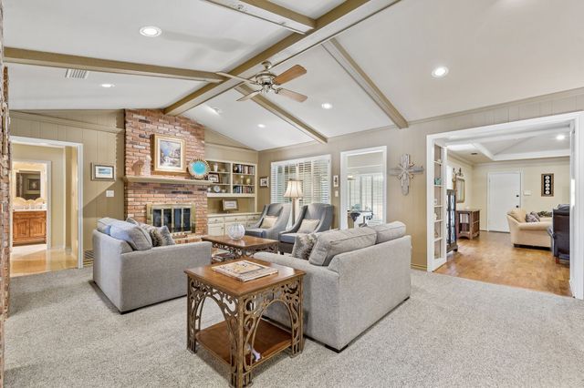 7118 Winedale Drive, Dallas, TX 75231