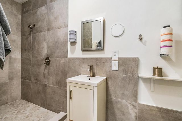 649 E Causeway Boulevard, Vero Beach, FL 32963