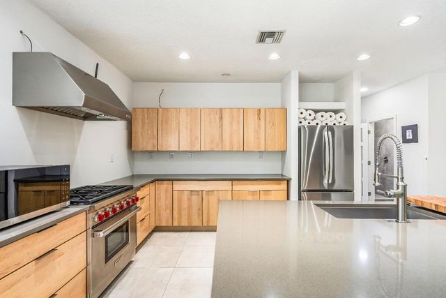 649 E Causeway Boulevard, Vero Beach, FL 32963