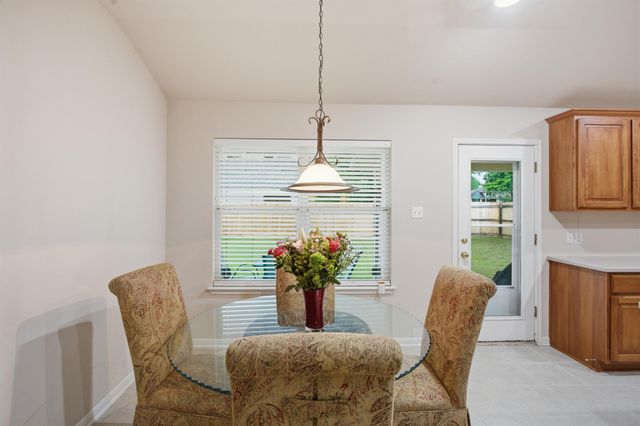 2801 Stirrup CV, Leander, TX 78641