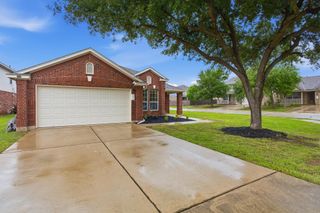 2801 Stirrup CV, Leander, TX 78641