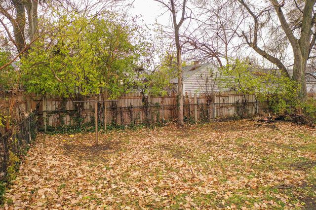 991 S Ballenger Highway, Flint, MI 48532