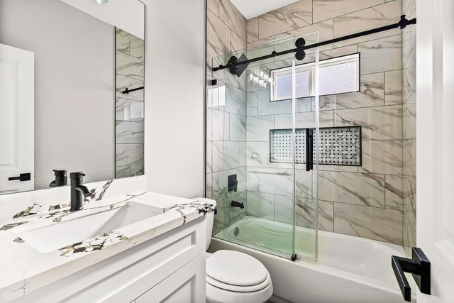 42 Meadow Lake Drive, Trinity, TX 75862